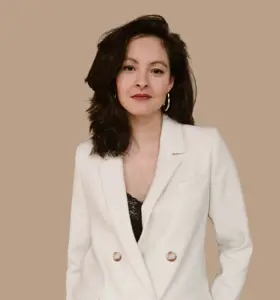 Talisa Ong - Toekomstonderzoeker en strateeg die organisaties met scenario’s, trendonderzoek en verrassende perspectieven helpt om vandaag betere keuzes te maken.